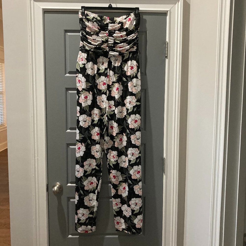 IT'S Women 1X Black Floral Print Sleeveless Halter Top Jumpsuit (NWT)